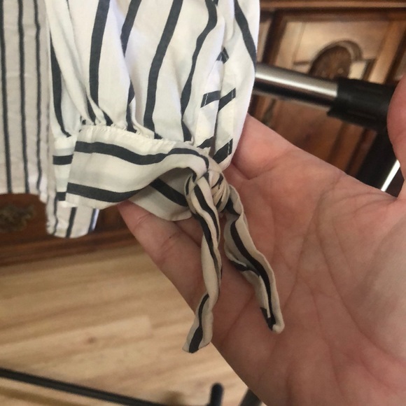 Girl’s Off the shoulder Blouse - Picture 3 of 3